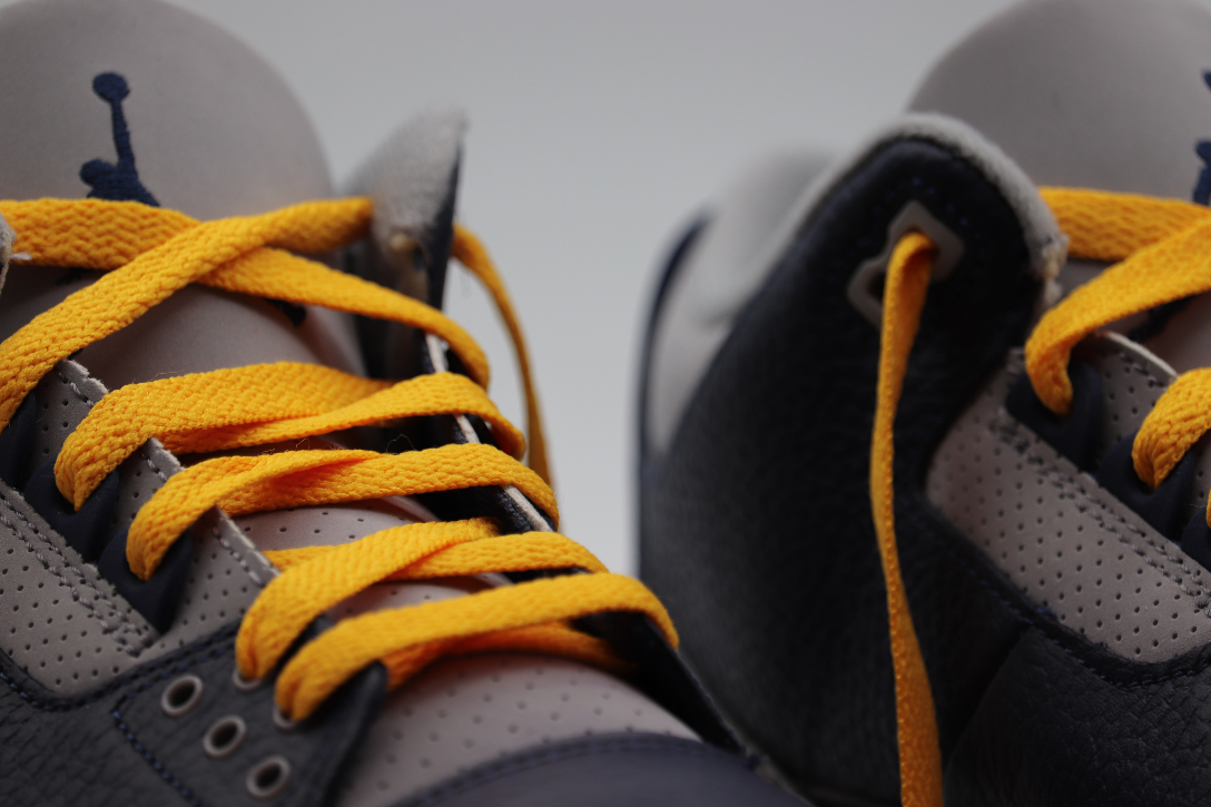 Yellow Gold Flat Laces - Black Aglets